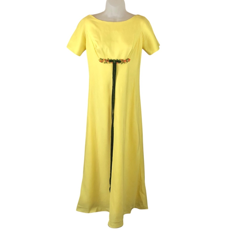 Women's Vintage 1960's Union Made Yellow Maxi Dress with Floral Embroidery. 9